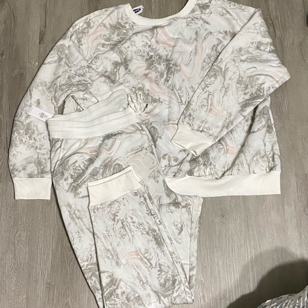 Old Navy Sweat Suit (Set)